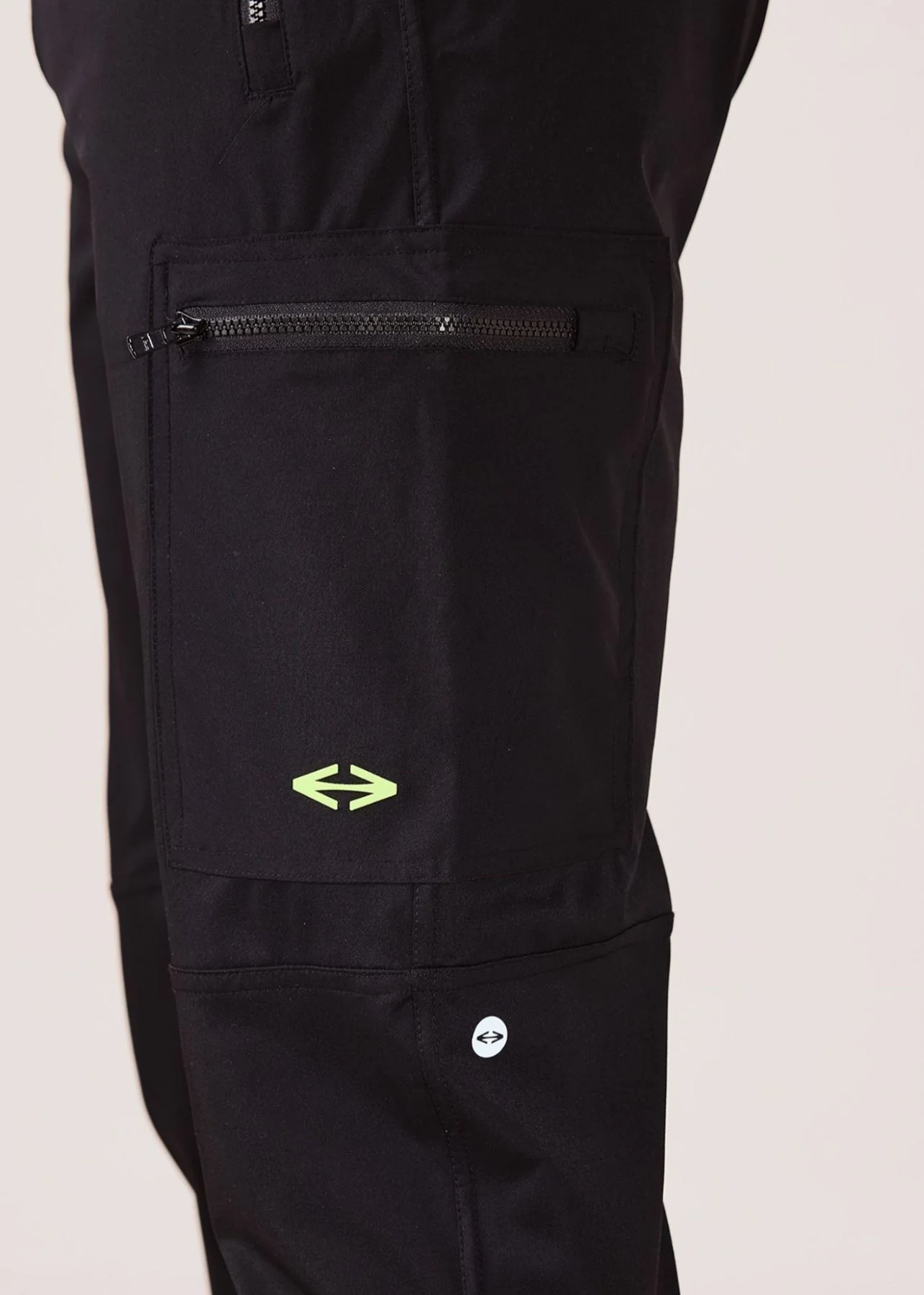 Men Cargo Gym Joggers - Black - Image 7