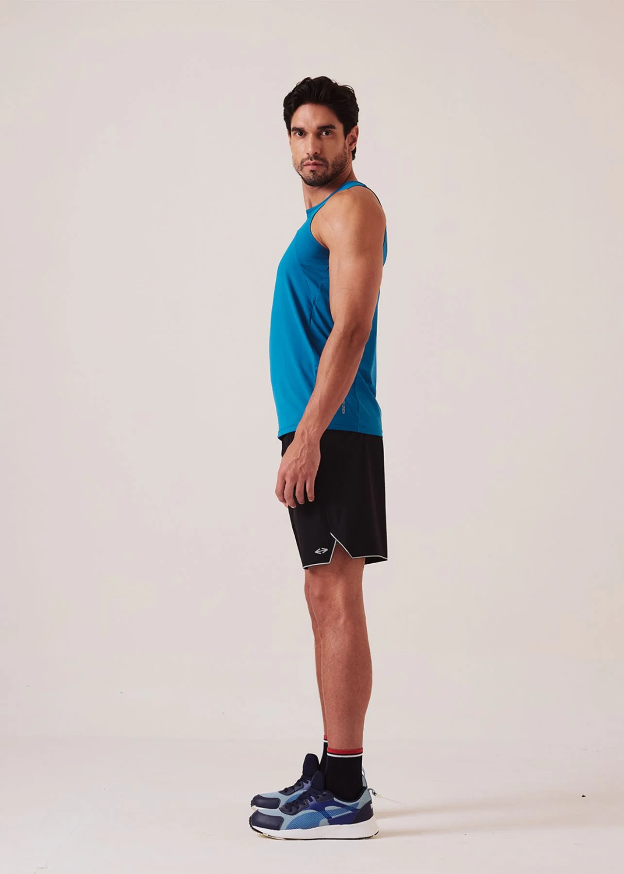 Men Split Hem Gym Shorts - Jet Black - Image 5
