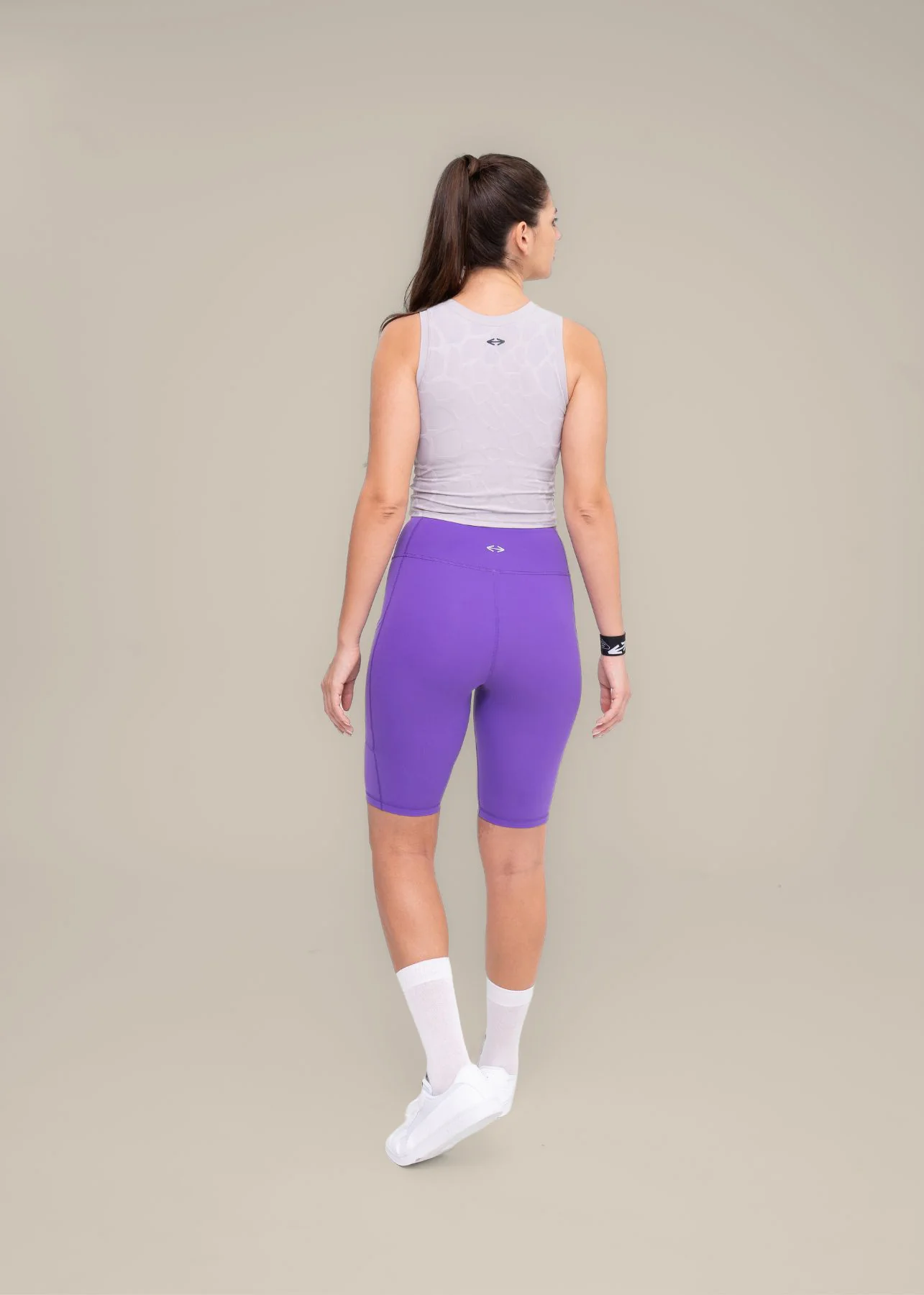Embossed padded Tank top - Grey - Image 6
