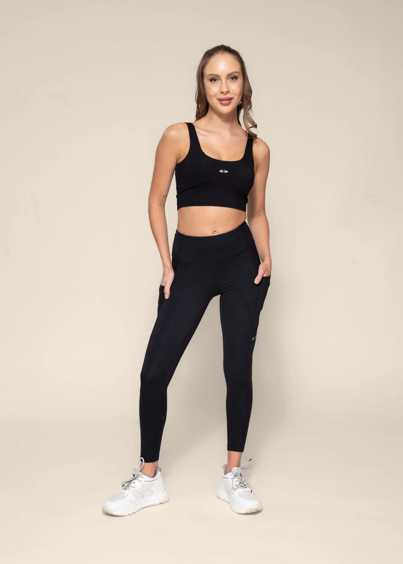 Every day training leggings - Black - Image 2