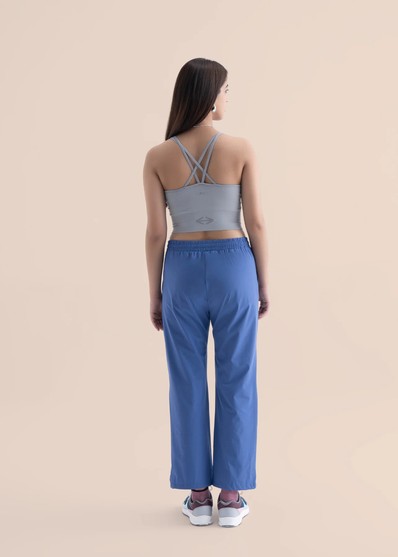 Seamless open Back Sports Bra - Grey - Image 4