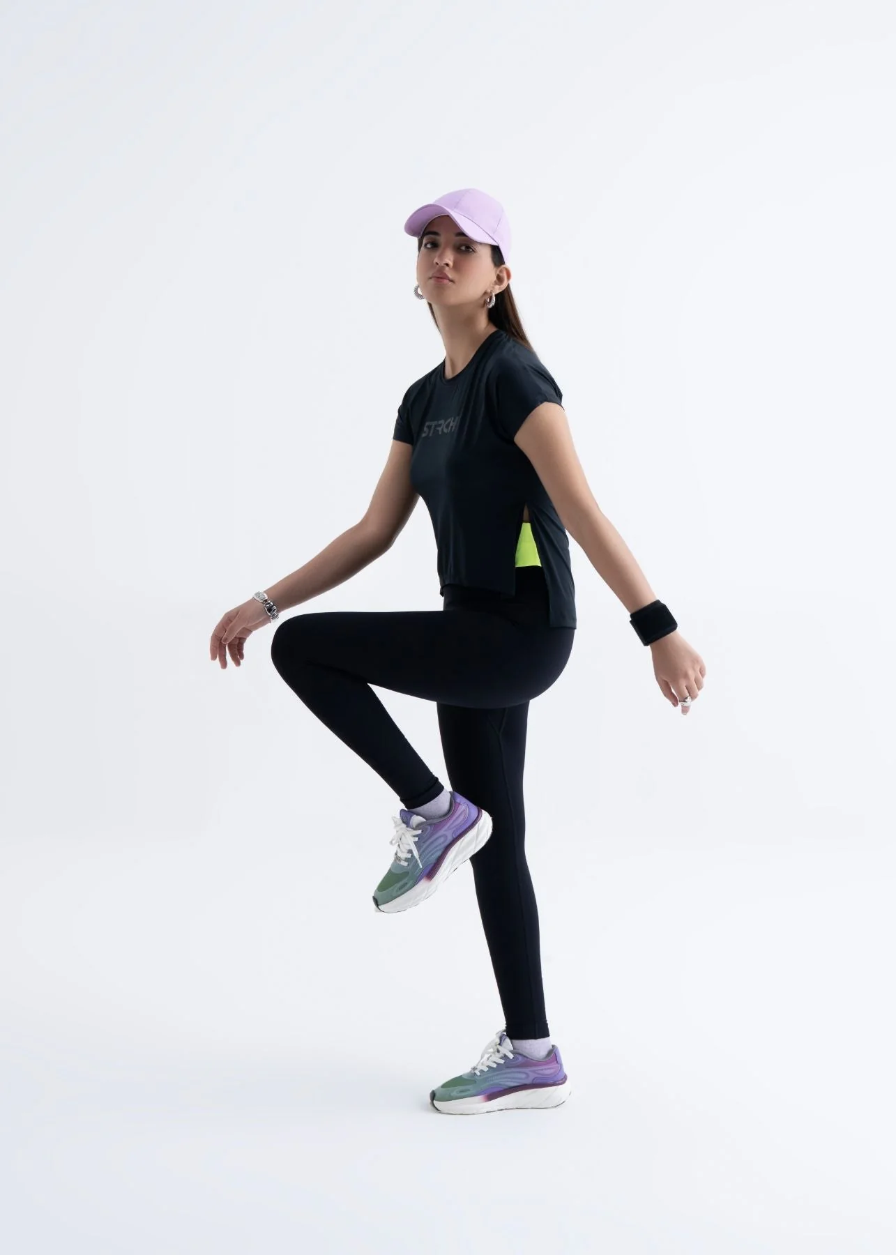 Women Performance Top Black - Image 5