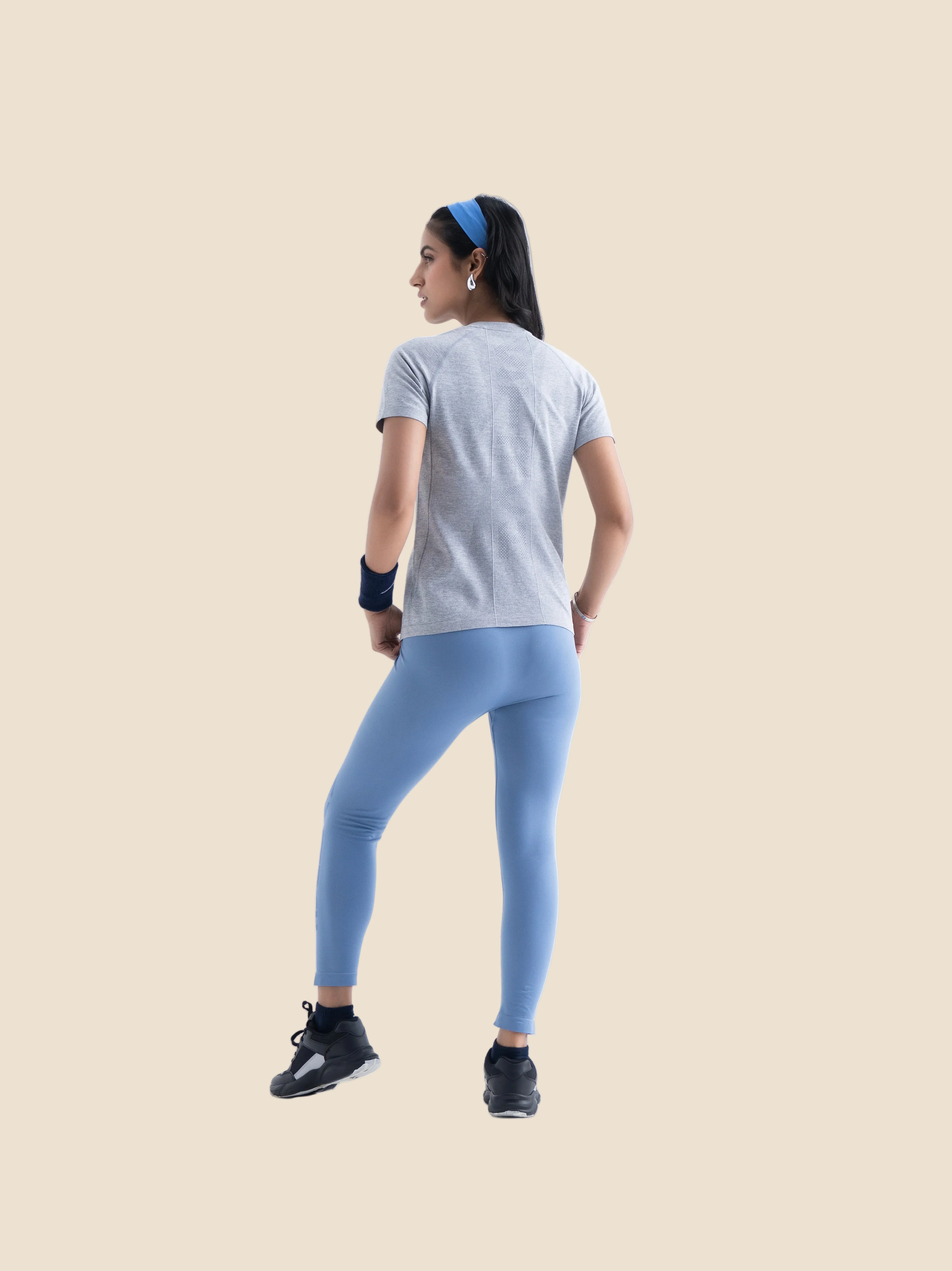Seamless workout Regular Tee - Ultimate Grey - Image 5