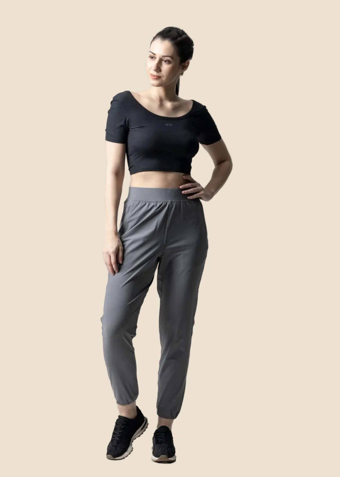 Everyday basic crop top - Black - Image 2