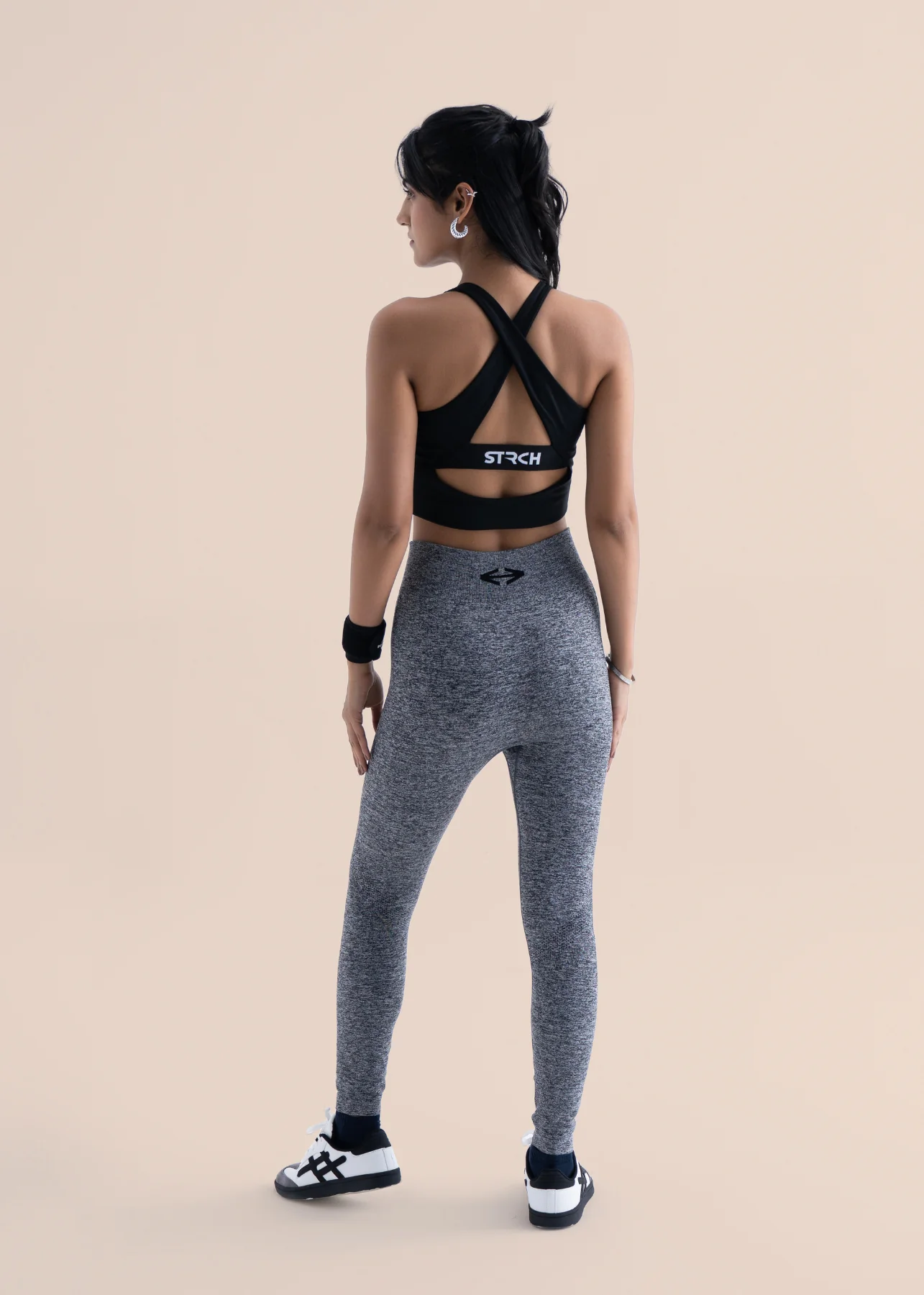 Soft Core Seamless Leggings - Black - Image 8