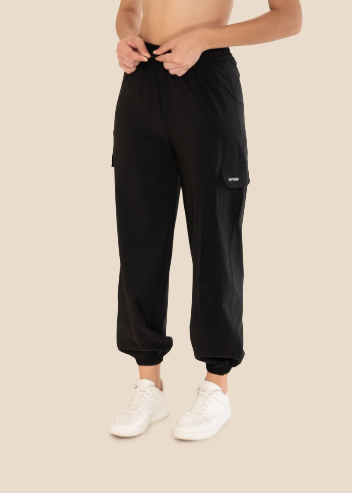 Stride Flex Baggy Joggers - Black - Image 4