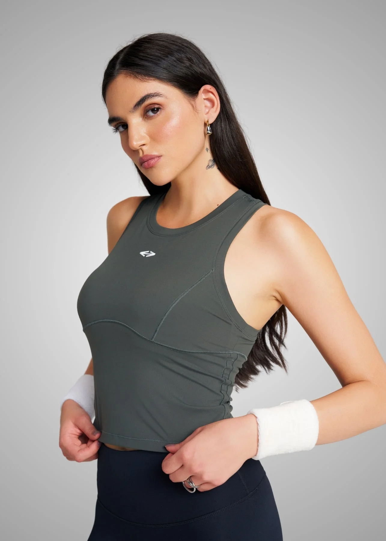 Workout Essential Fitted crop top - Dark Olive