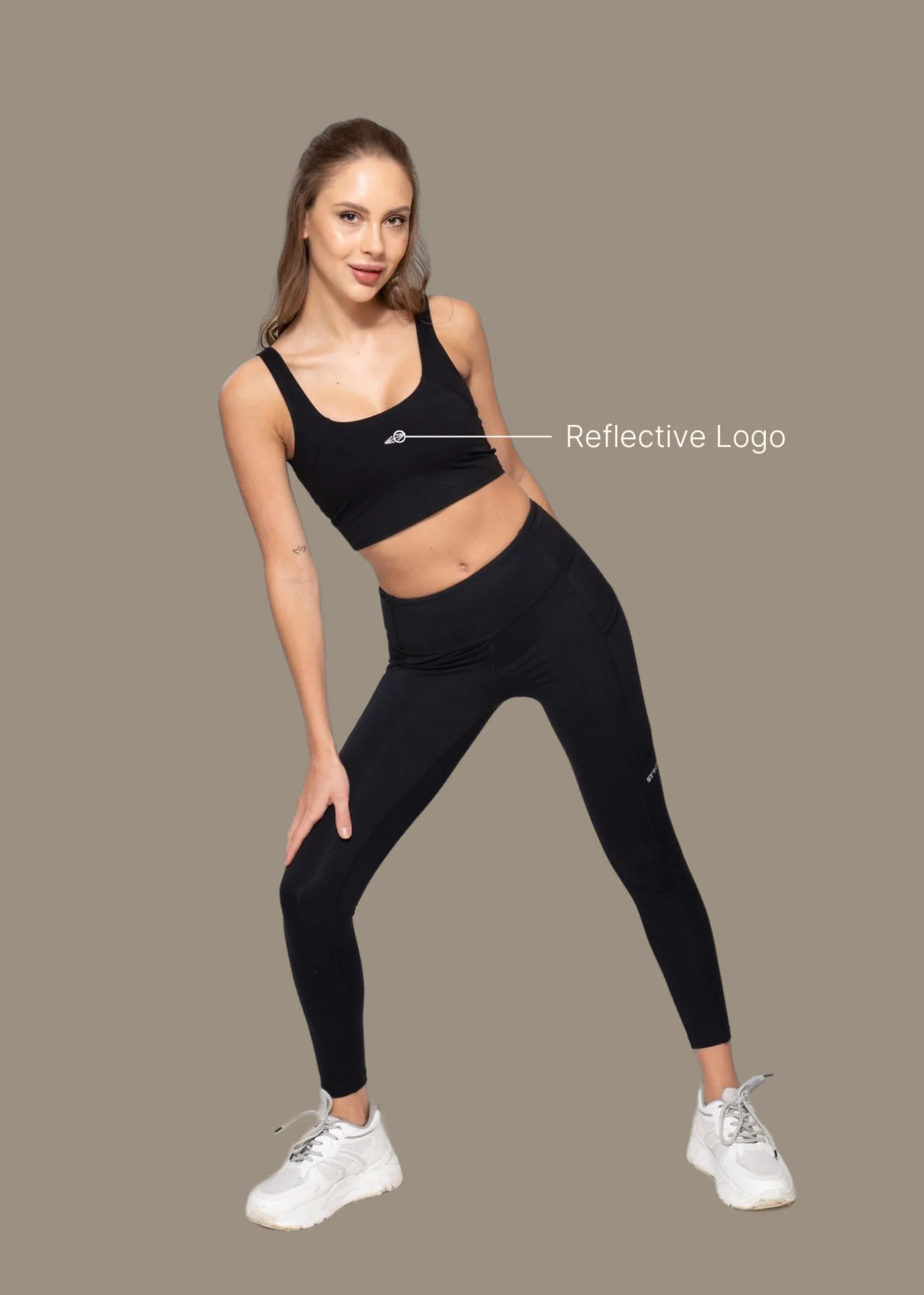 Medium Impact high coverage bra tank - Black - Image 3