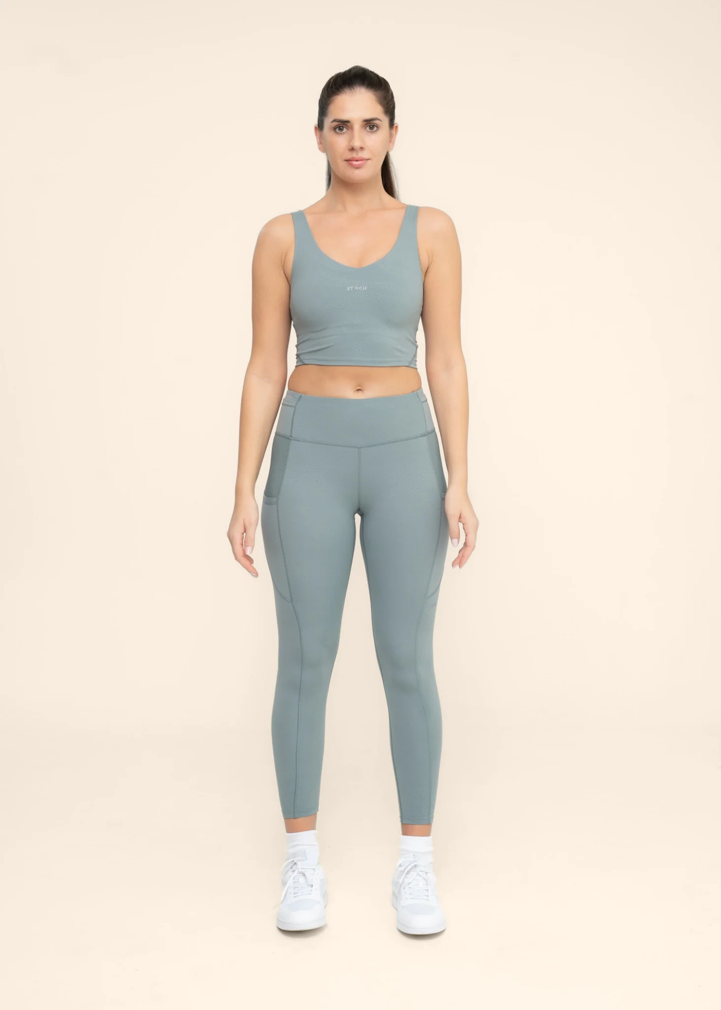 Medium Impact high coverage bra tank - Green - Image 3